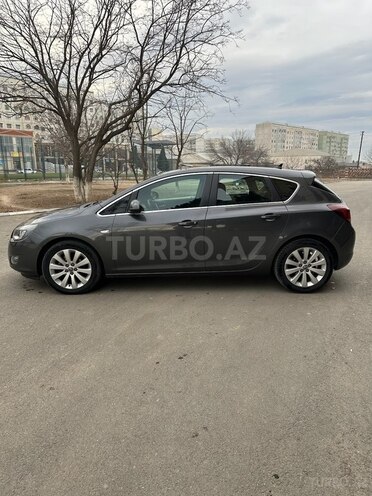 Opel Astra 2012, 186,000 km - 1.6 l - Gəncə