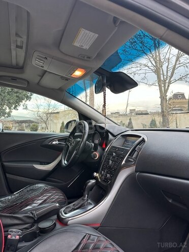 Opel Astra 2012, 186,000 km - 1.6 l - Gəncə