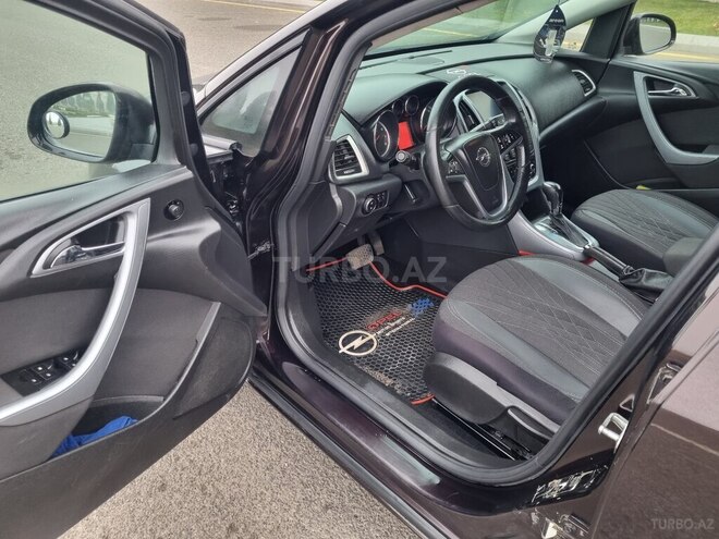 Opel Astra 2012, 167,000 km - 1.4 l - Gəncə
