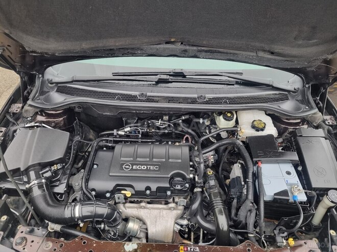 Opel Astra 2012, 167,000 km - 1.4 l - Gəncə