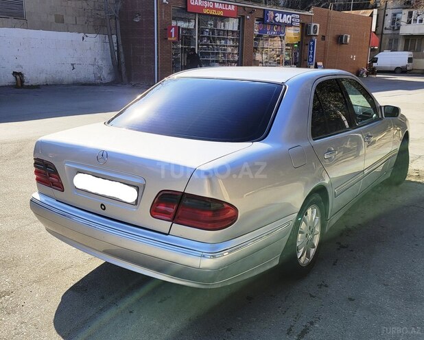 Mercedes E 220 d 2000, 458,000 km - 2.2 l - Bakı