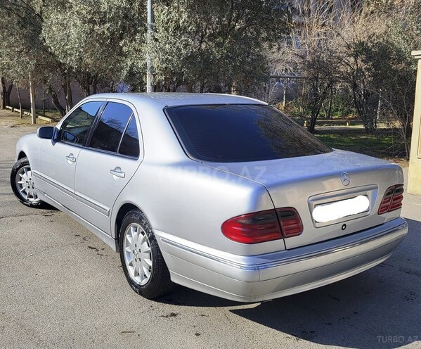 Mercedes E 220 d 2000, 458,000 km - 2.2 l - Bakı