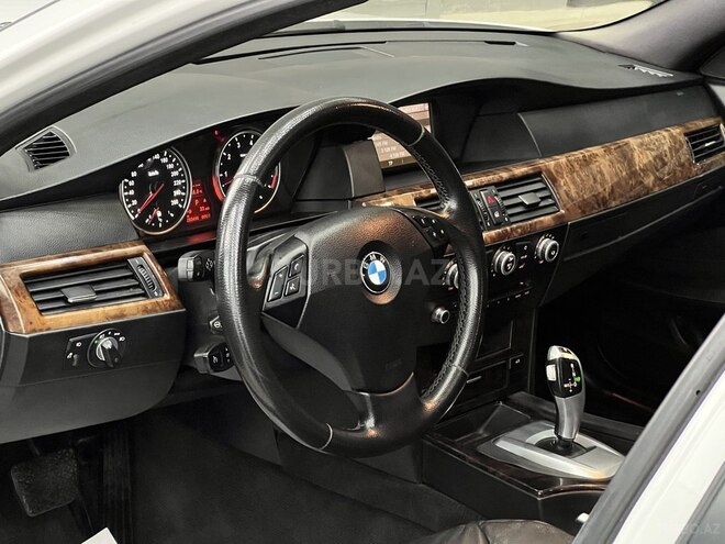 BMW 530-21