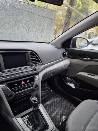 Hyundai Elantra 2017, 146,450 km - 2.0 л - Bakı