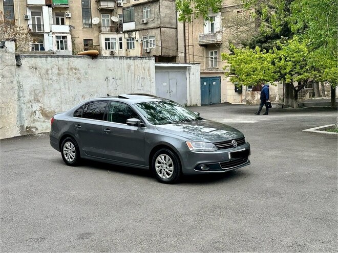 Volkswagen Jetta-18