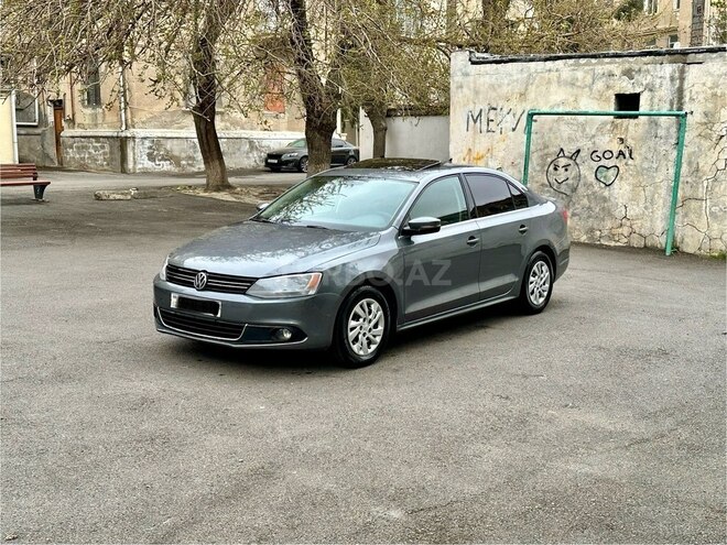 Volkswagen Jetta-16