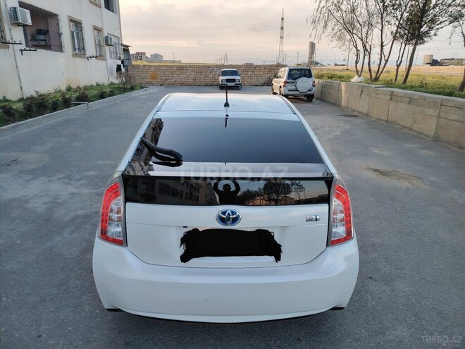 Toyota Prius 2015, 144,000 km - 1.8 l - Bakı