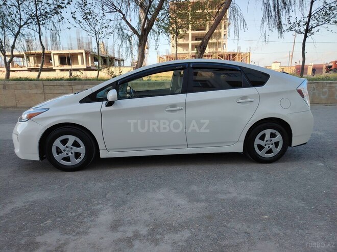 Toyota Prius 2015, 144,000 km - 1.8 l - Bakı