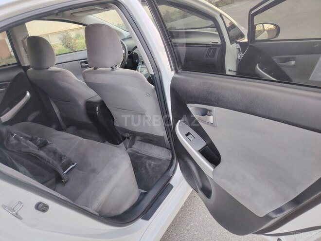 Toyota Prius 2015, 144,000 km - 1.8 l - Bakı