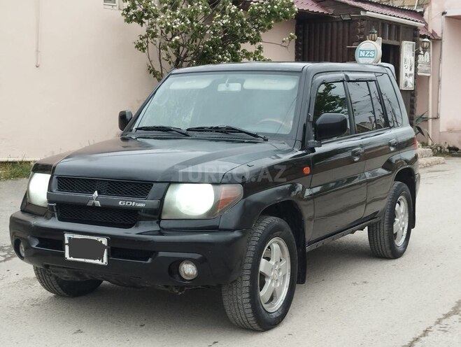 Mitsubishi Pajero io 2001, 274,000 km - 2.0 l - Bakı