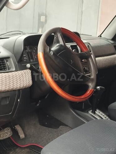 Mitsubishi Pajero io 2001, 274,000 km - 2.0 l - Bakı