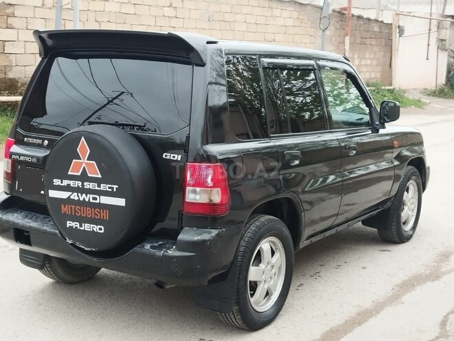 Mitsubishi Pajero io 2001, 274,000 km - 2.0 l - Bakı