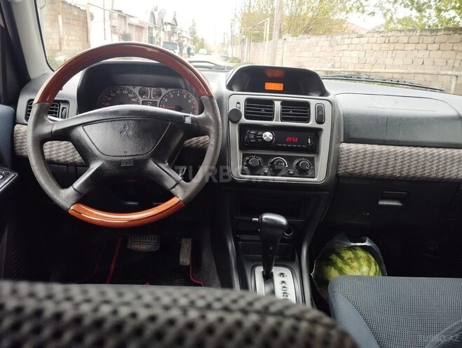Mitsubishi Pajero io 2001, 274,000 km - 2.0 l - Bakı