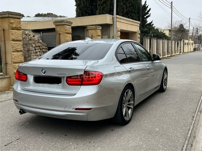 BMW 320-4