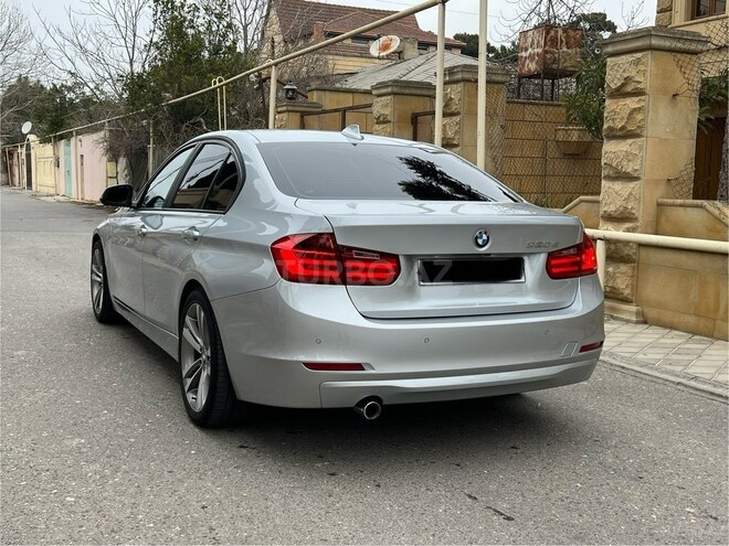 BMW 320-3