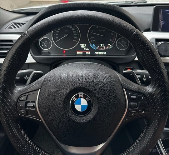 BMW 320-11