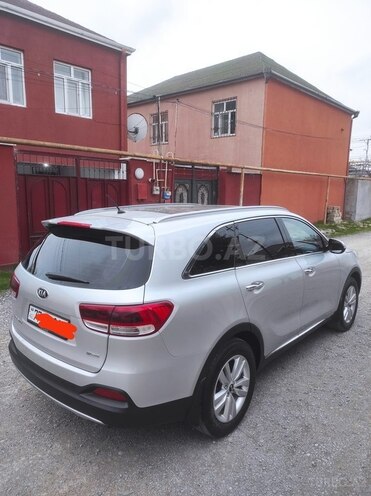 Kia Sorento-8