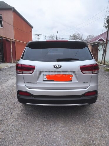 Kia Sorento-14
