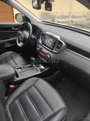 Kia Sorento-7