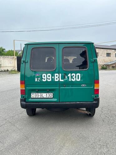 Ford Transit 1999, 250,000 km - 2.5 l - Quba