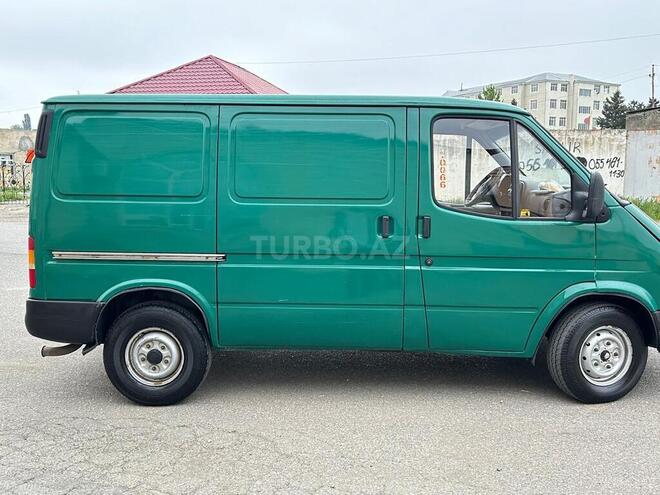 Ford Transit 1999, 250,000 km - 2.5 l - Quba