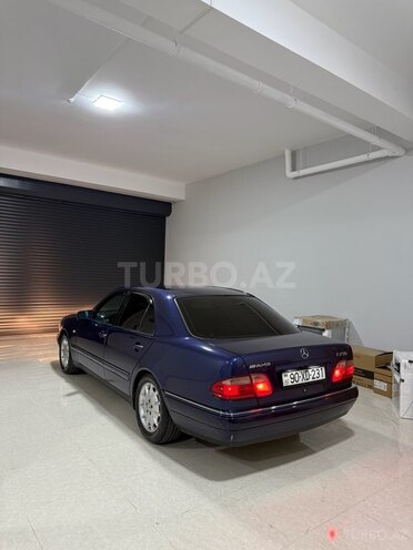 Mercedes E 230 1998, 382,000 km - 2.3 l - Bakı