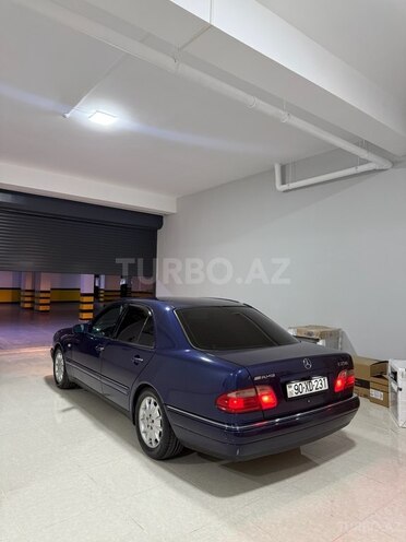 Mercedes E 230 1998, 382,000 km - 2.3 l - Bakı