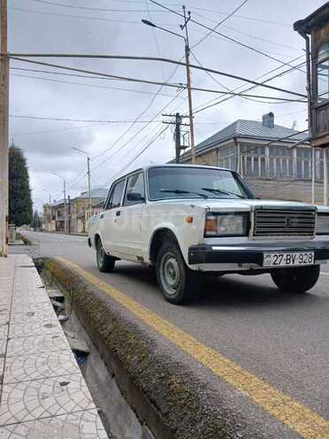 LADA (VAZ) 2107 2003, 43,000 km - 1.6 l - Quba