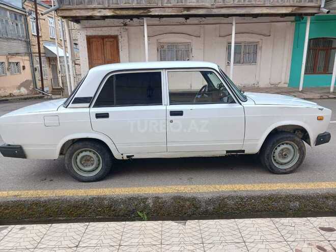 LADA (VAZ) 2107 2003, 43,000 km - 1.6 l - Quba