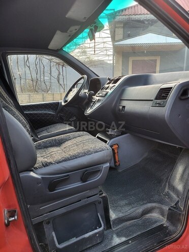 Mercedes Vito 112 1999, 300,000 km - 2.2 л - Yardımlı