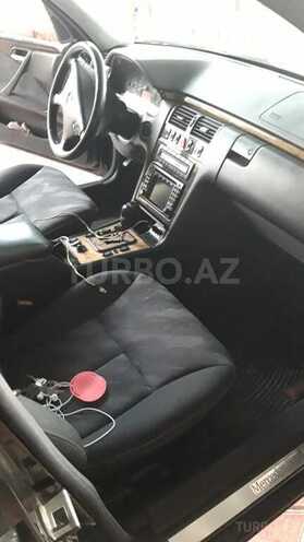 Mercedes E 220 d 2000, 187,000 km - 2.2 l - Qazax