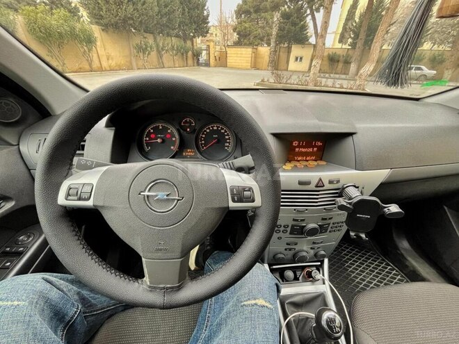 Opel Astra 2010, 328,000 km - 1.7 l - Bakı