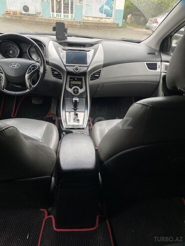 Hyundai Elantra 2013, 235,000 km - 1.8 l - Şirvan