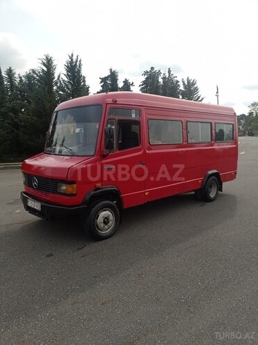 Mercedes 609 D 1990, 450,000 km - 3.9 l - Qax