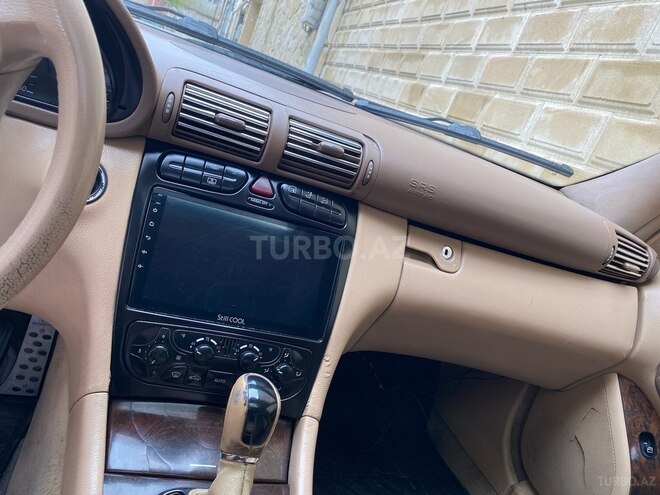 Mercedes C 240 2003, 200,000 km - 2.6 л - Bakı