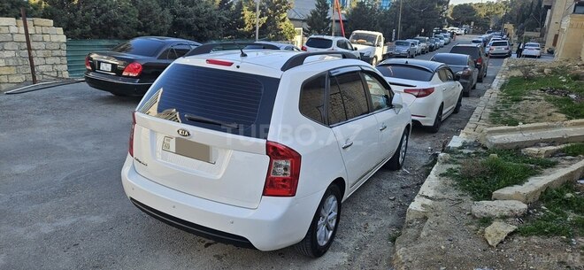 Kia Carens 2010, 125,000 km - 2.0 l - Bakı
