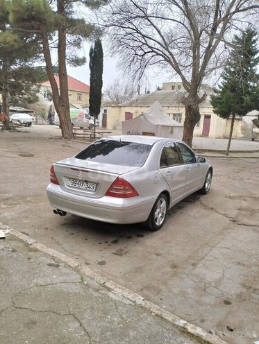 Mercedes C 200 2000, 532,621 km - 2.0 л - Sumqayıt