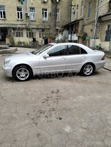 Mercedes C 200 2000, 532,621 km - 2.0 л - Sumqayıt