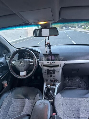 Opel Astra 2009, 240,000 km - 1.7 l - Yevlax