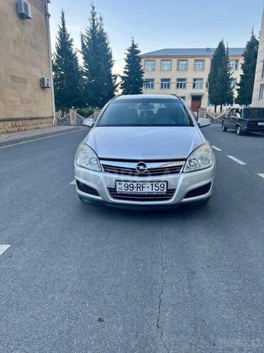 Opel Astra 2009, 240,000 km - 1.7 l - Yevlax