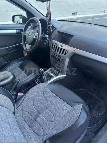 Opel Astra 2009, 240,000 km - 1.7 l - Yevlax