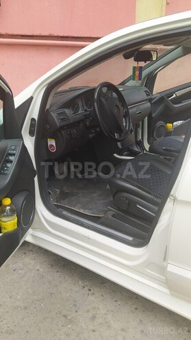 Mercedes B 170 2010, 176,000 km - 1.7 l - Mingəçevir