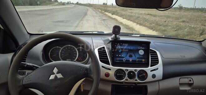 Mitsubishi L200 2014, 293,000 km - 2.5 l - Qusar