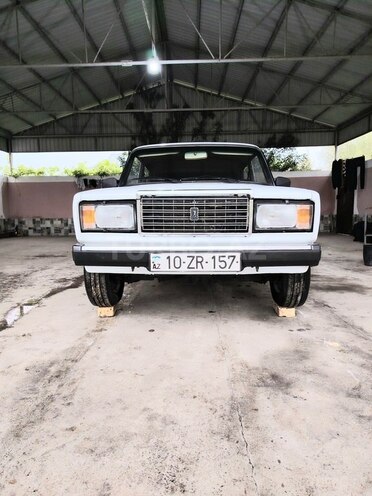 LADA (VAZ) 2107 2007, 85,000 km - 1.6 л - Saatlı