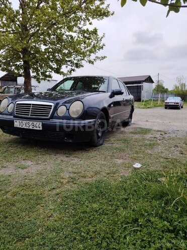 Mercedes E 230 1995, 980,089 km - 2.3 l - Ağdaş