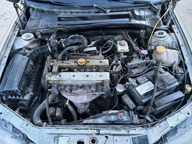 Opel Vectra 1996, 373,000 km - 1.8 l - Sumqayıt