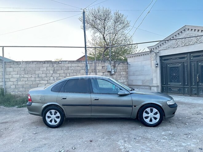 Opel Vectra 1996, 373,000 km - 1.8 l - Sumqayıt
