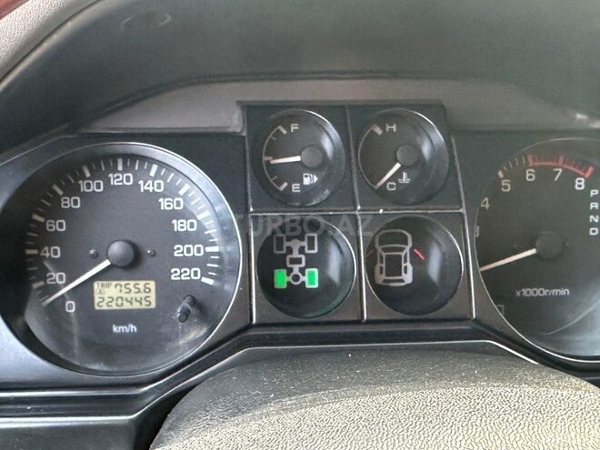 Mitsubishi Pajero 2003, 220,445 km - 3.0 l - Yardımlı