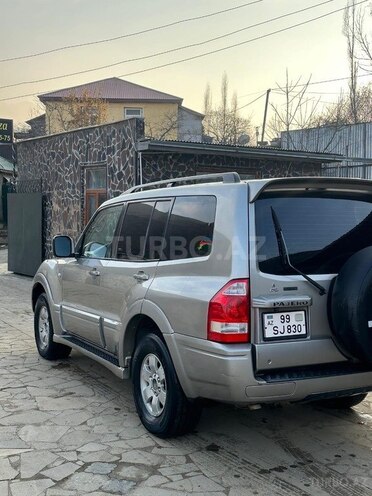 Mitsubishi Pajero 2003, 220,445 km - 3.0 l - Yardımlı