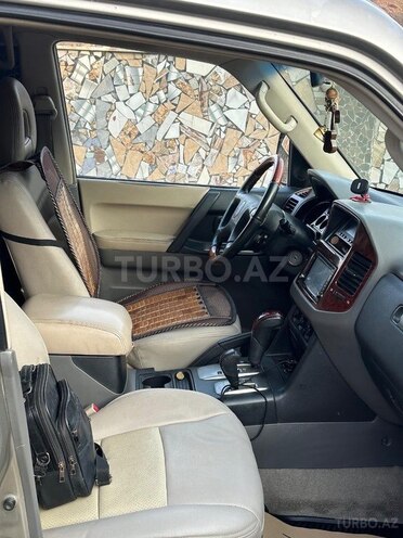 Mitsubishi Pajero 2003, 220,445 km - 3.0 l - Yardımlı